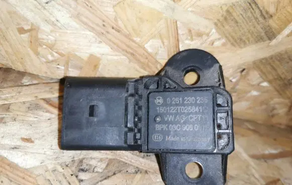 Seat Ibiza IV (6J,6P) Air pressure sensor 03C906051F 0261230235 150122T025841