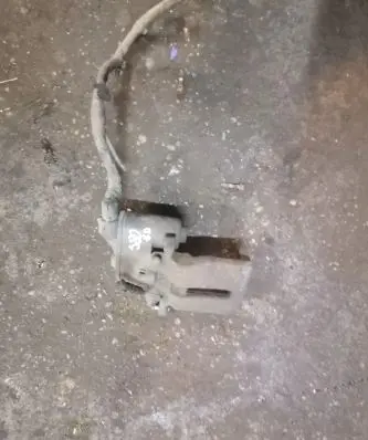 Volvo S80 Rear brake caliper