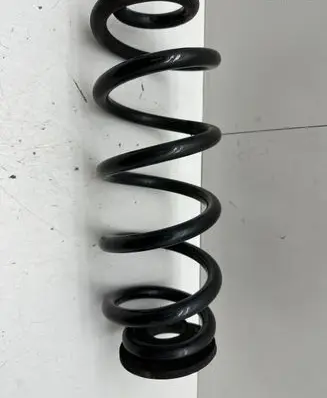 Volvo C40 Rear coil spring 32333469
