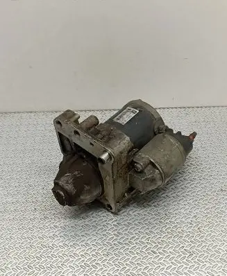 Citroen C4 I Picasso Starter motor M000T32271 7550017