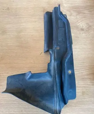 Opel Vectra C Intercooler air guide/duct channel 13182650 00328844597