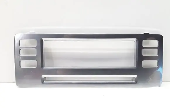 Volvo V70 Radio/GPS head unit trim 30643648