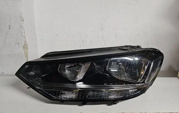 Volkswagen Touran III Headlight/headlamp 5TB941005A