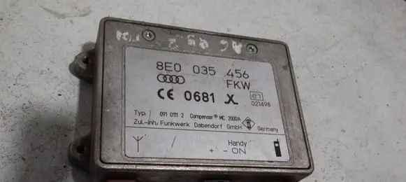 Audi A6 S6 C5 4B Antenna control unit 8E0035456