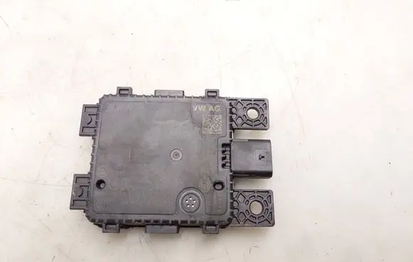 Volkswagen Tiguan Blind spot module 3WA907541J 95C907541