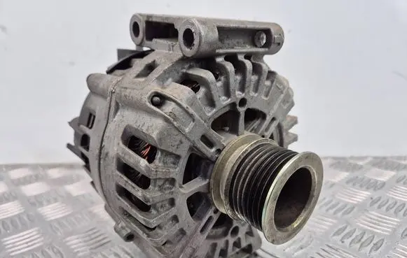 Mercedes-Benz E W213 Generator/alternator A0009060903 2619198D 116047474
