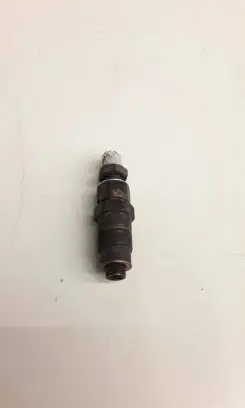 Mitsubishi Pajero Fuel injector