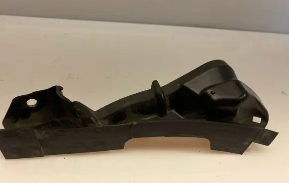 Audi A7 S7 4G Fender mounting bracket 4G0805233