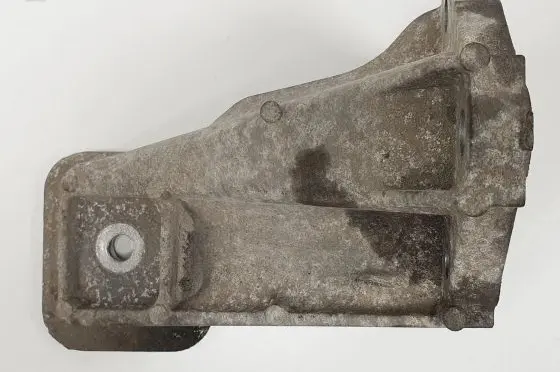 Land Rover Discovery 4 - LR4 Engine mount bracket AH22-6061-BA