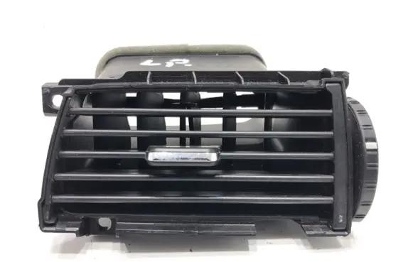 Honda Odyssey Dashboard side air vent grill/cover trim 77240-TK8-A010-21