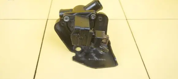 Nissan Juke I F15 Camshaft vanos timing valve 144839204R HRA2 HRA2DDT