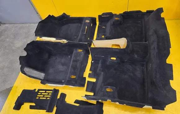 Lynk u0026 co 01 Interior carpet 8889221381 8889220040 8889120043