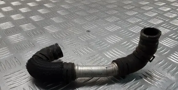 Volkswagen Touareg I Engine coolant pipe/hose 7L0815987E