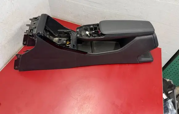 BMW X1 U11 Center console 5A6E0B9