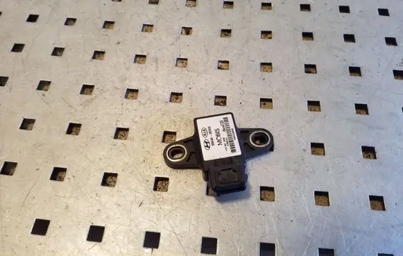 KIA Sorento ESP acceleration yaw rate sensor 956403E000