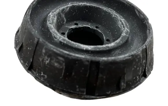 Renault Koleos II Front shock absorber mounting bracket 6001547499