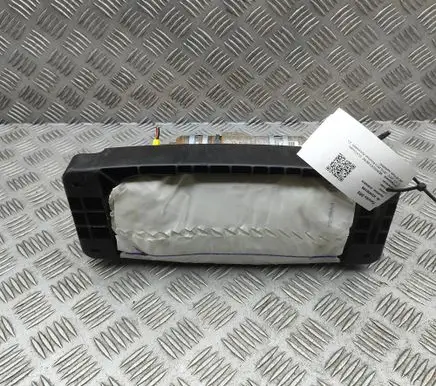Mercedes-Benz CLA C117 X117 W117 Passenger airbag A1768600002