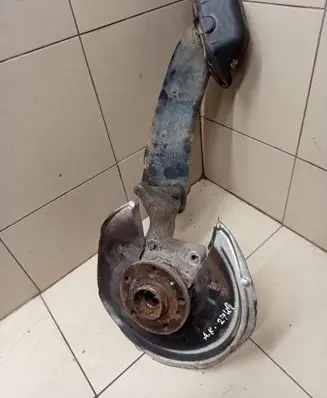 Audi Q3 8U Rear wheel hub spindle/knuckle 