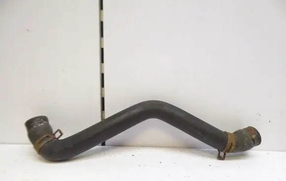 Volkswagen Golf III Engine coolant pipe/hose 1H0121101P