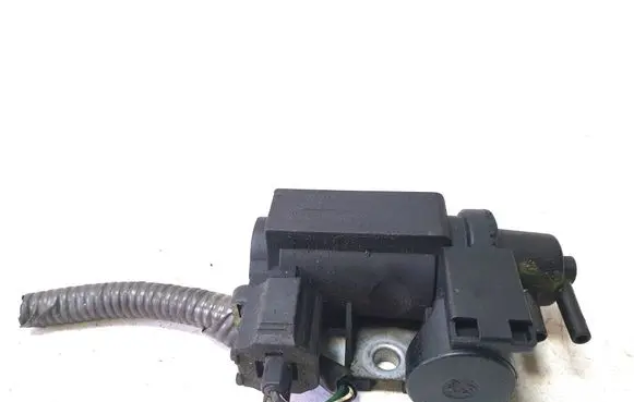 Toyota Corolla Verso AR10 Turbo solenoid valve 258190R010