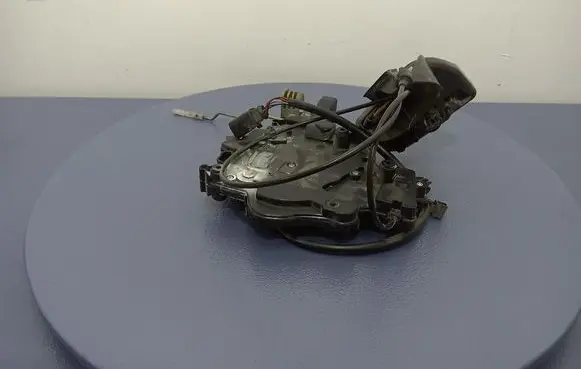 Volkswagen Transporter - Caravelle T5 Rear door lock 7H0843654BG