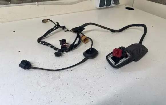 Volkswagen Transporter - Caravelle T5 Front door wiring loom