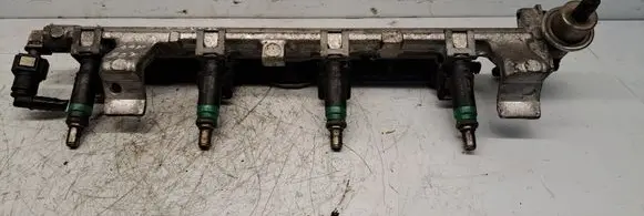 Ford Fusion Fuel injector supply line/pipe 