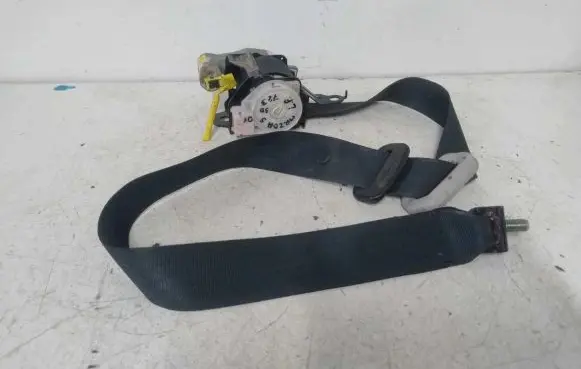 Mazda 5 Front seatbelt