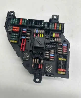 BMW 6 F06 Gran coupe Fuse module 1670499