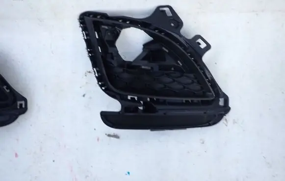 Mazda 6 Front bumper lower grill