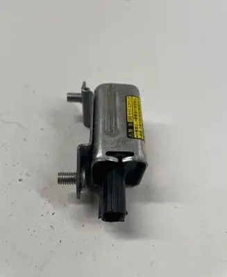 Toyota Prius (XW20) Airbag deployment crash/impact sensor 8986047040 1879000892