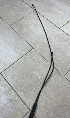 Engine bonnet/hood lock release cable