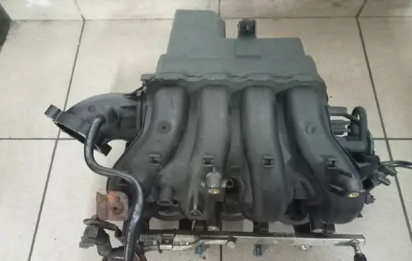 Opel Astra H Intake manifold 2900315249