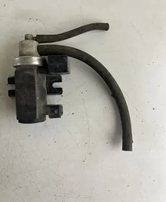 Opel Corsa C Turbo solenoid valve 72190338 8972183310