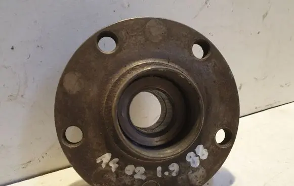 Audi A4 S4 B6 8E 8H Rear wheel hub