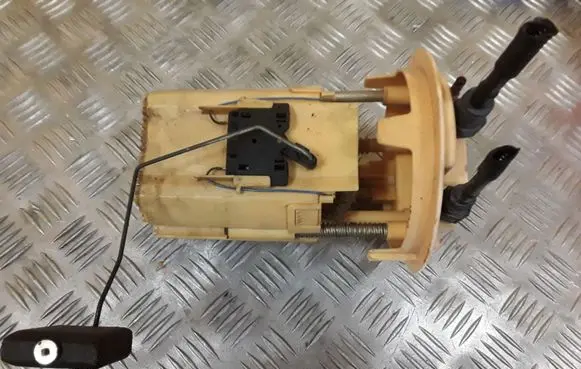 Citroen C4 I Picasso In-tank fuel pump 9657601780