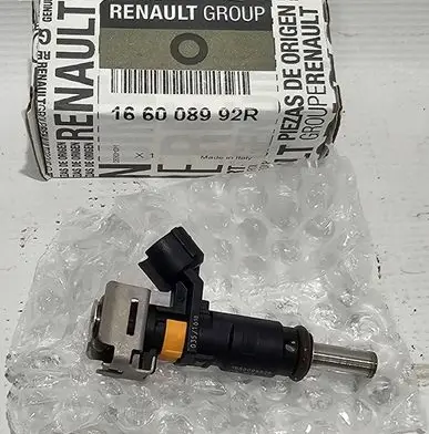 Renault Fluence Fuel injector 166008992R