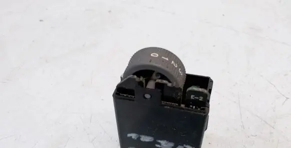 KIA Sorento Headlight level height control switch 3410017M01