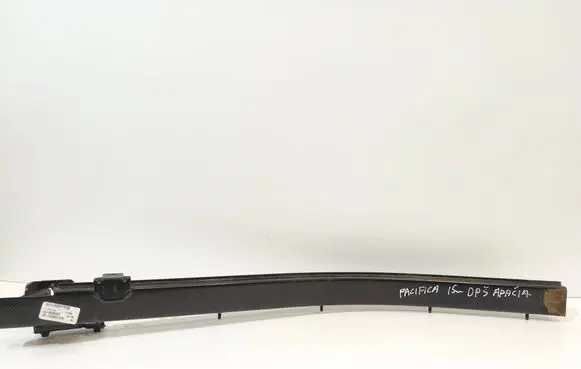 Chrysler Pacifica Sliding door bottom rail 68186022AC HR596092 582689A
