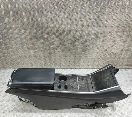 Tesla Model 3 Center console 113742700E
