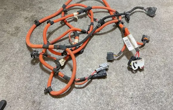 Citroen C4 III e-C4 Positive wiring loom 9841284280 68801JH360
