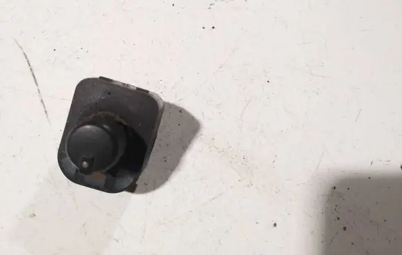 Audi A4 S4 B6 8E 8H Wing mirror switch 8e0959565