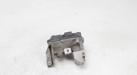 Mercedes-Benz Vito Viano W639 Throttle valve 147B08010R