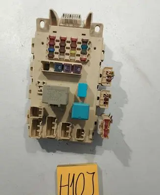 Toyota Yaris Fuse box set PPT40