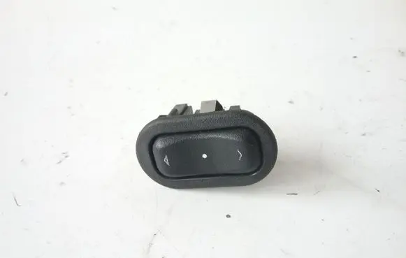 Opel Zafira A Electric window control switch 90561388