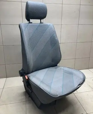 Volkswagen Transporter - Caravelle T4 Front driver seat 