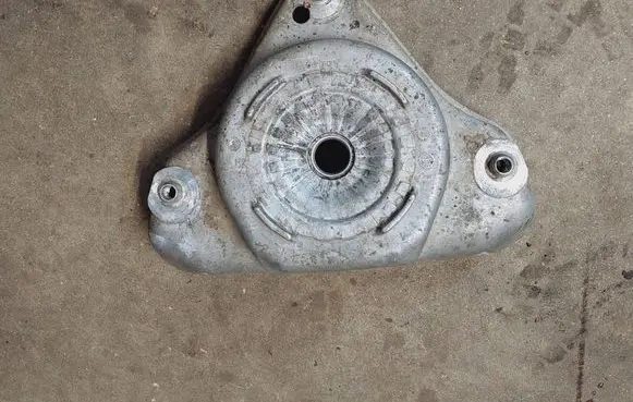 Audi A6 Allroad C6 Front upper strut mount 
