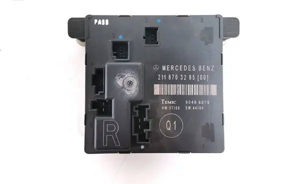 Mercedes-Benz E W211 Door control unit/module A2118703285