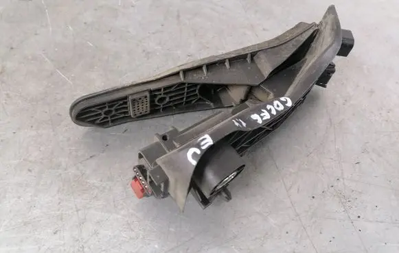 Volkswagen Golf VI Accelerator throttle pedal 1K1721503T