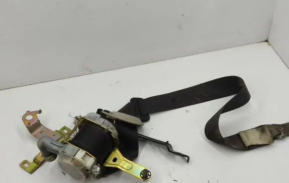 Subaru Legacy Front seatbelt